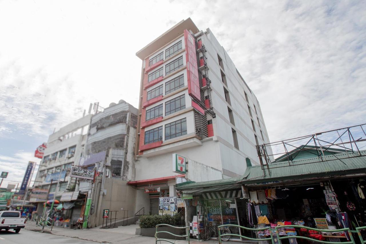Oyo 637 Fox Hotel Quezon City Kültér fotó