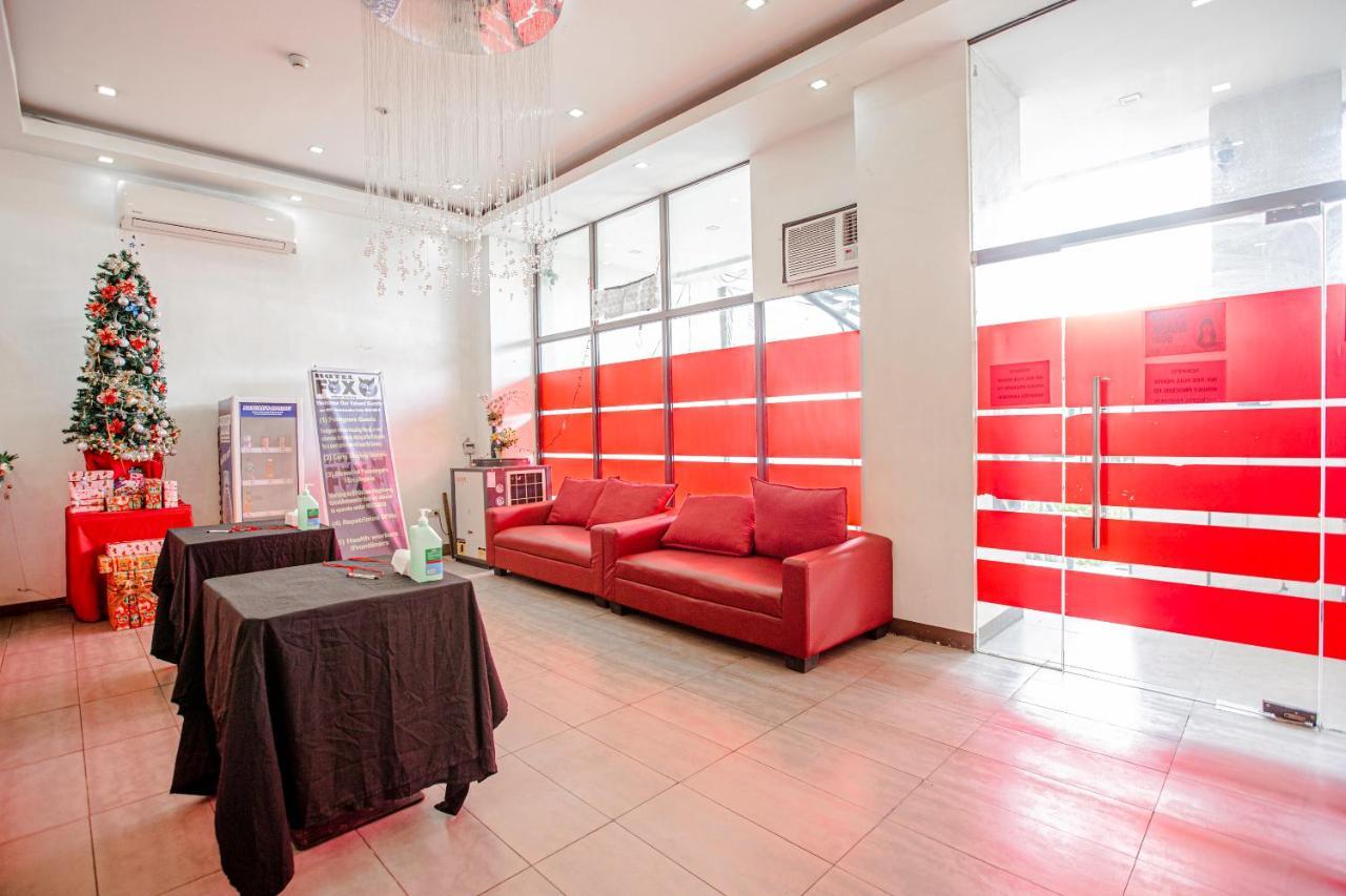 Oyo 637 Fox Hotel Quezon City Kültér fotó
