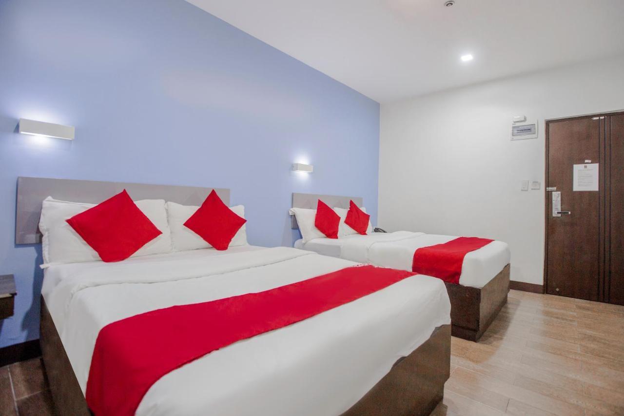 Oyo 637 Fox Hotel Quezon City Kültér fotó
