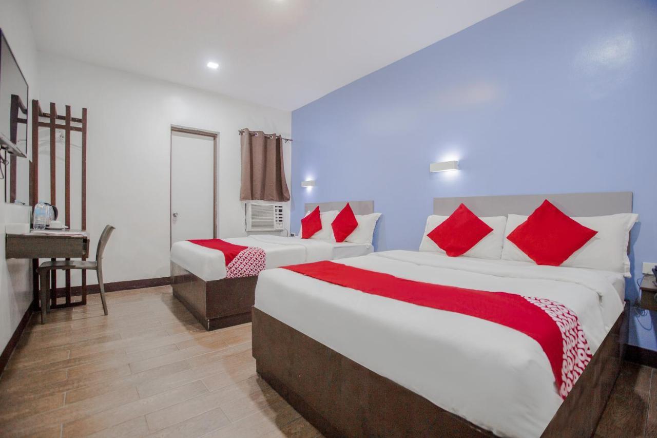 Oyo 637 Fox Hotel Quezon City Kültér fotó