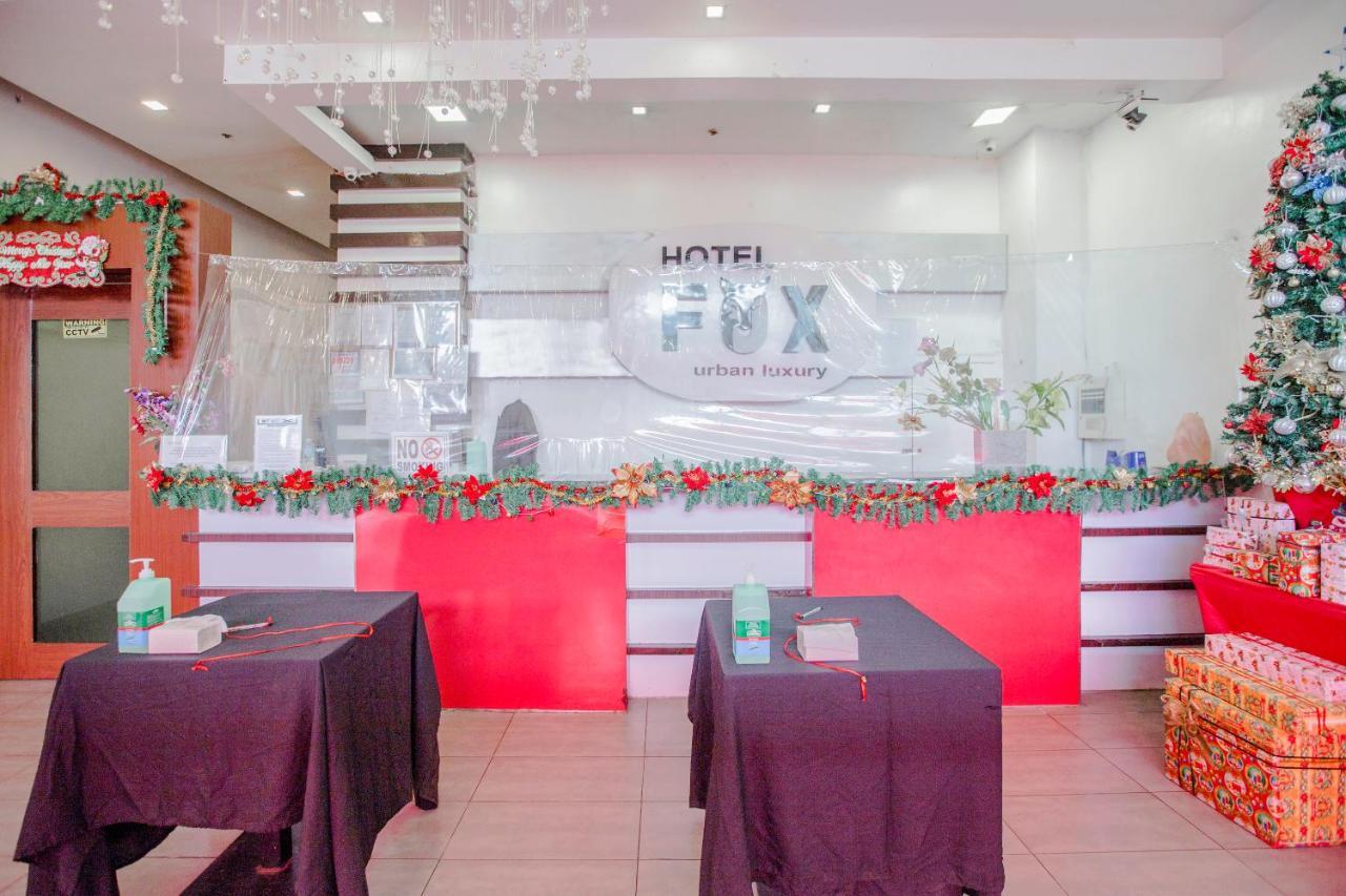Oyo 637 Fox Hotel Quezon City Kültér fotó